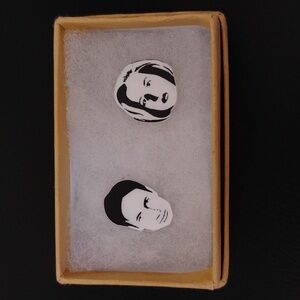the x files | scully + mulder black + white earrings